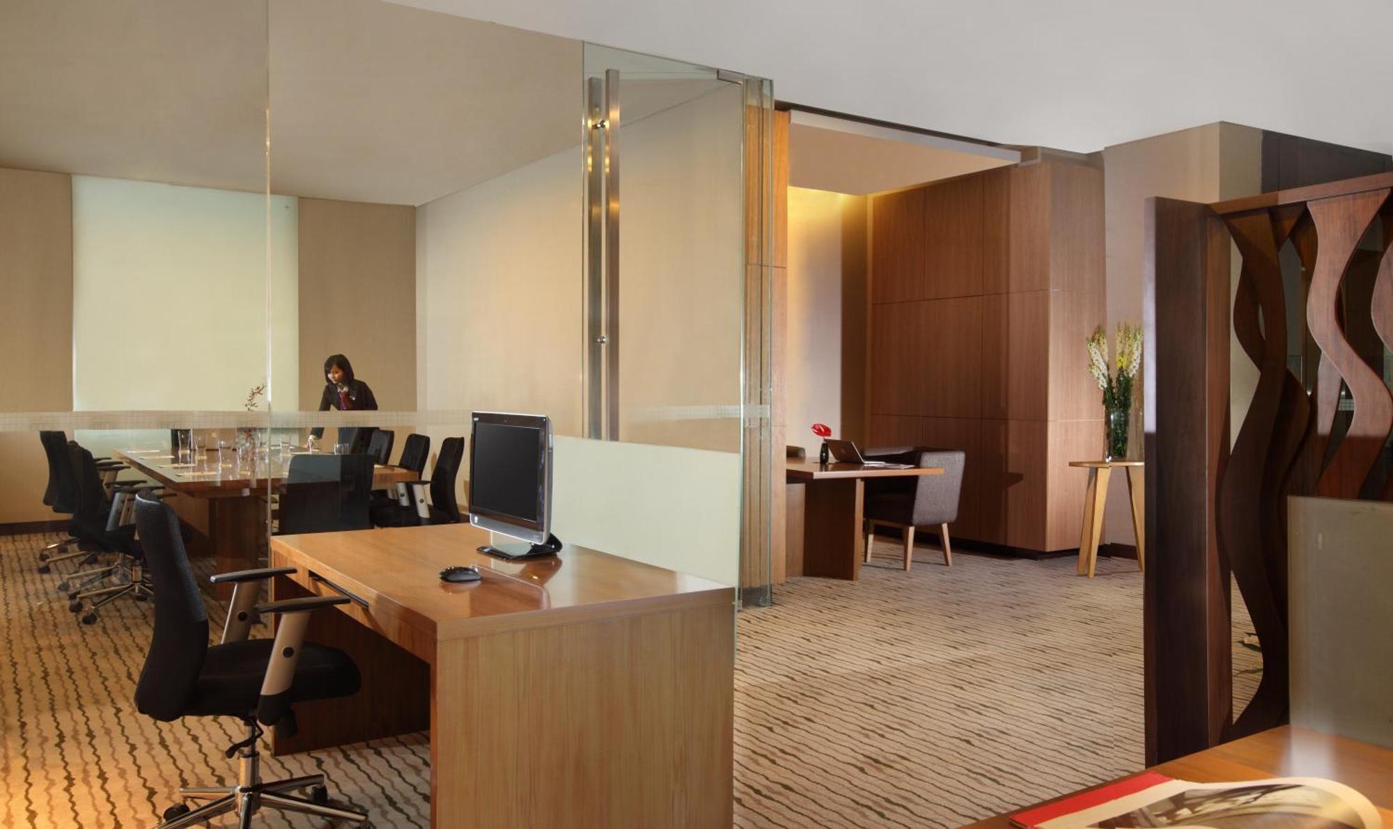 Santika Premiere Dyandra & Convention - 4*