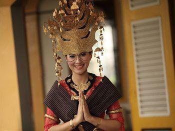 Santika Premiere Dyandra & Convention - 4* Medan